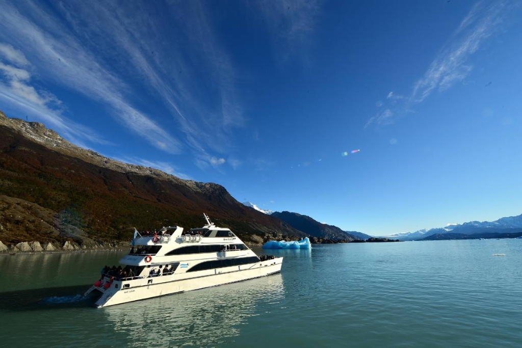 Passeio de Barco Parque Nacional Los Glaciares com almoço em El Calafate